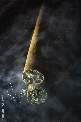 Vertical Isolated Blunt with Smoke