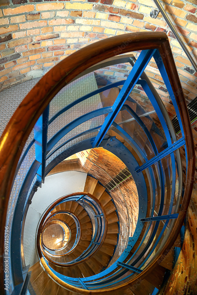 Fototapeta premium Wendeltreppe eines Leuchtturmes. Flügger Leuchtturm