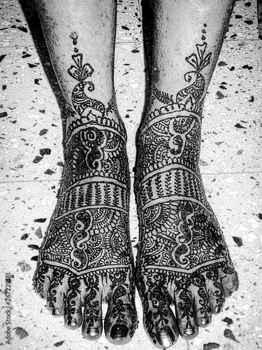 Crisp Pattern Legs
