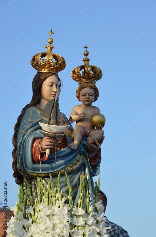A statue of Virgin mary with jesus
