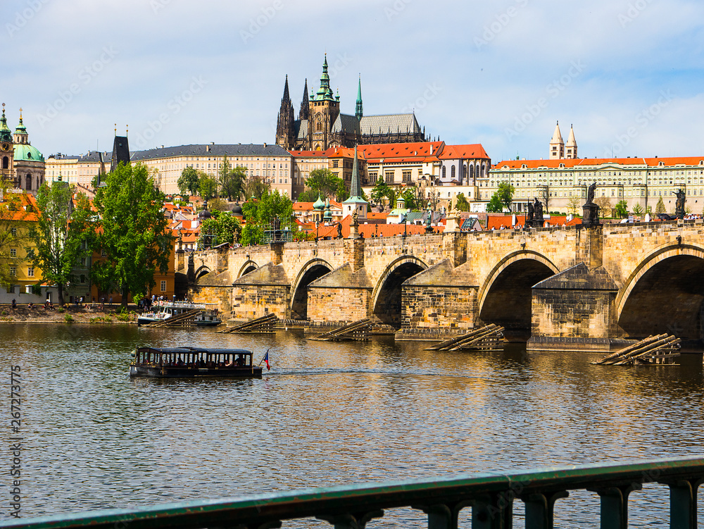 Obraz premium the River Vltava flows through the city of Prague