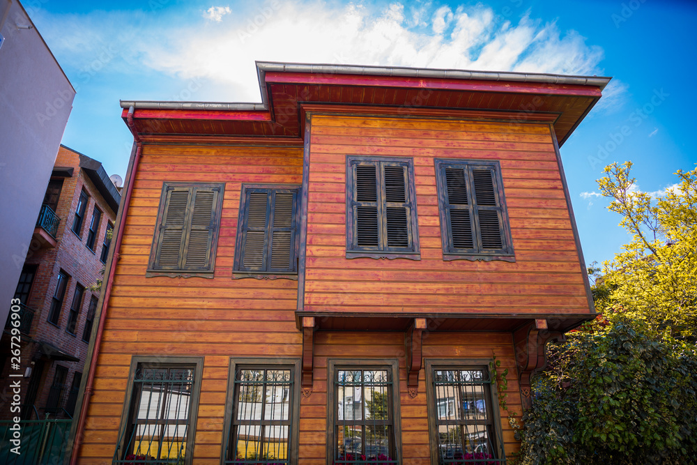 Obraz premium Historical, Old, Colorful Houses in Kuzguncuk, Istanbul, Turkey. Detail scenic view of colorful houses in Istanbul Streets.