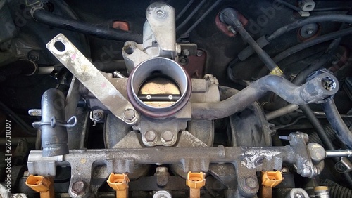 Car throttle body