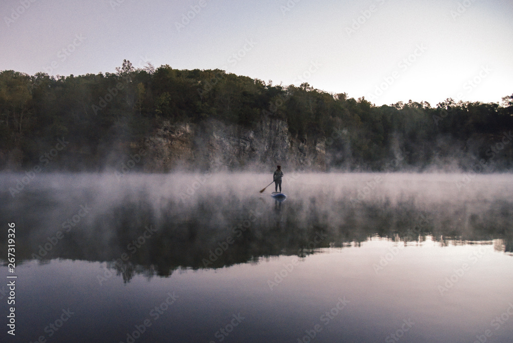 Fototapeta premium Paddle Boarding at Fort Dickerson Quarry in Knoxville Tennessee