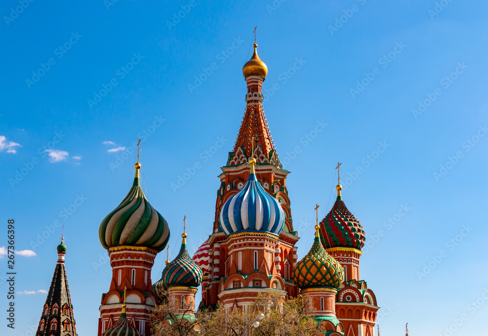 Fototapeta premium St Basil Cathedral on the Red Square in Moscow