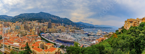 Foto Monte Carlo panorama with luxury yachts and grand stands by the in harbor for Gr