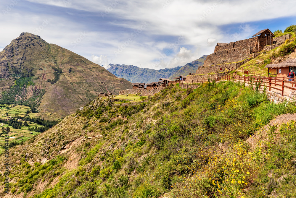 Od Incas buildings at archeological Park in Pisaq near Cusco, Peru.