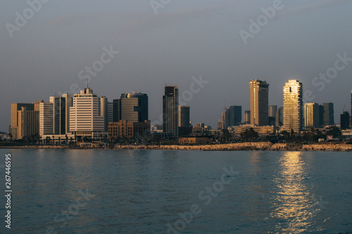 Obraz na płótnie View in the evening of the modern Tel Aviv, Israel and the sea w salonie