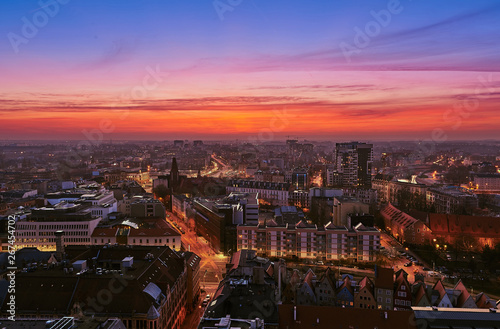 Obraz na płótnie Beautiful, colorful sunset over Wroclaw aerial view w salonie