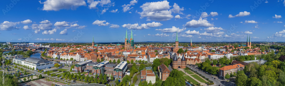 Panorama Sommer in Lübeck