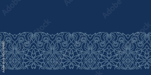Indigo blue damask motif sashiko style. japanese needlework border. Seamless vector pattern. Hand drawn running stitch edge trim. Japan textile decor, Asian denim fusion. Ethnic kimono quilt template.