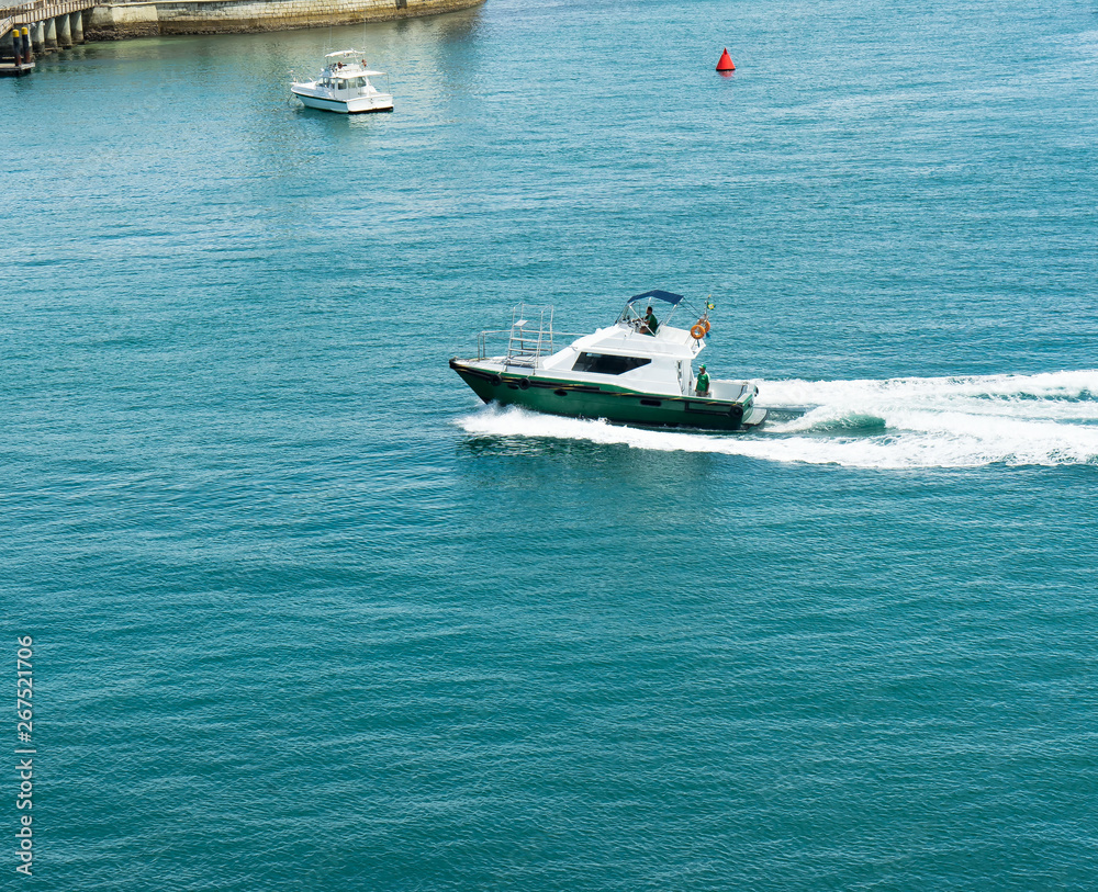 Boot- Motorboot