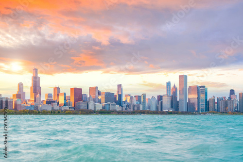 Downtown chicago skyline at sunset in Illinois