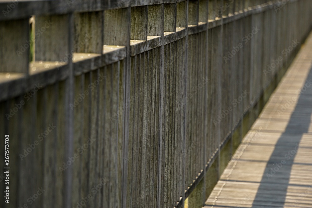 Wooden bridge. Wooden handrail. 木製の橋、木製の手すり Wooden bridge. Wooden handrail. 木製の橋、木製の手すり