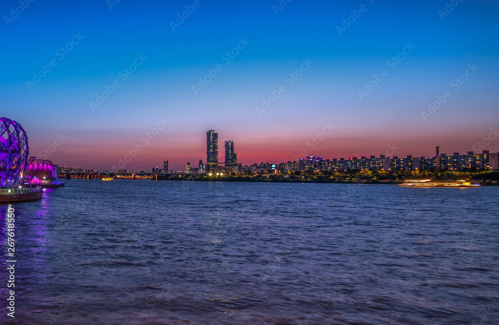 han river in twilight at seoul city south korea