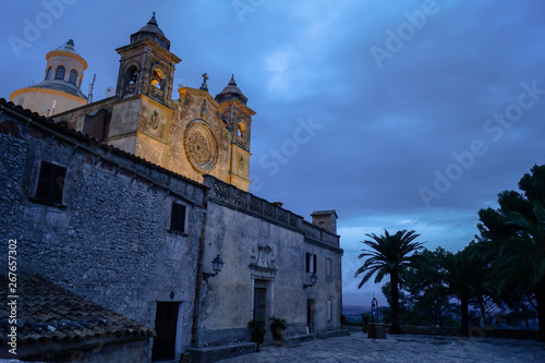 Obraz na płótnie church in sineu, spain w salonie
