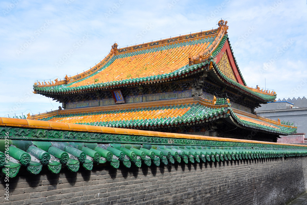 Obraz premium Chongmo Pavilion in the Shenyang Imperial Palace (Mukden Palace), Shenyang, Liaoning Province, China. Shenyang Imperial Palace is UNESCO world heritage site built in 400 years ago.