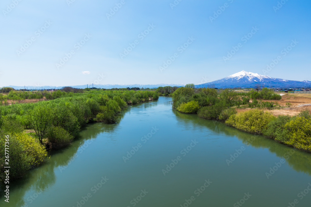 (青森県-風景)津軽富士の岩木山と岩木川の風景４