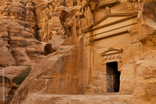 Pequeña Petra, Petra, Jordania, Oriente Medio photo