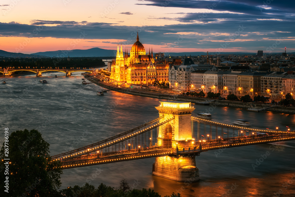 Budapest at sunset / Amazing sunset above Hungarian Parliament in Budapest