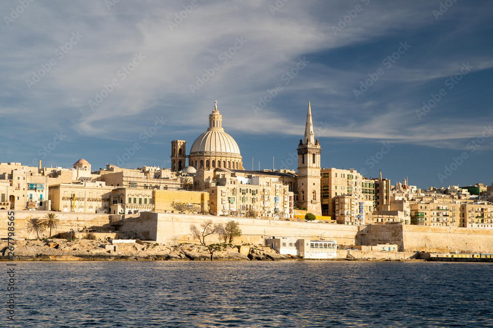 Naklejka premium Malta. Valletta skyline.