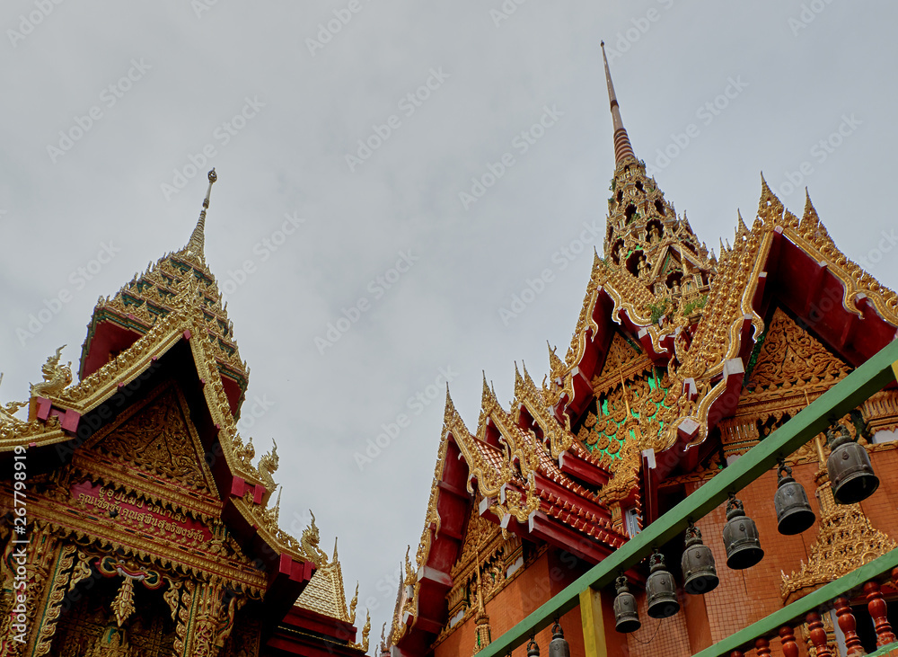 Naklejka premium temple in thailand
