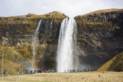 Fototapeta Naklejka Na Ścianę i Meble -  Waterfall with crowd