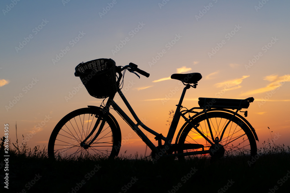 Obraz premium Bike sunset