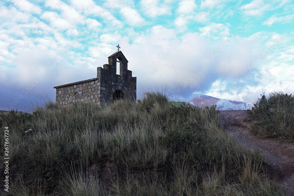 Capilla en la Cuesta del Obispo, camino a Cachi, Salta, Argentina