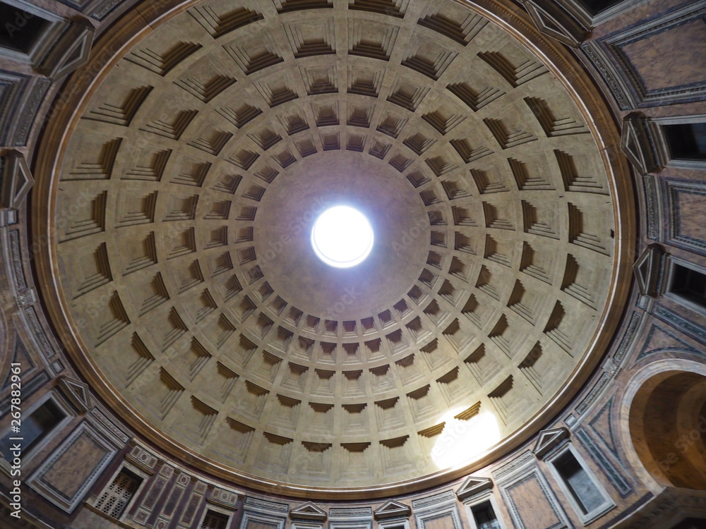 Pantheon, a popular tourist destination in Italy with beauty and elegance