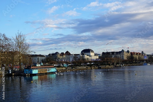 zürich stadt im winter 