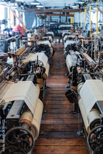 Bild auf Leinwand Historical Weaving Machine