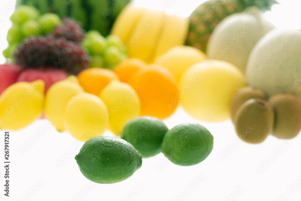 ライムとフルーツの集合