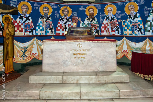 Konstfotografi Belgrade, Serbia May 12, 2019: The grave of Serbian Patriarch Varnava I in St