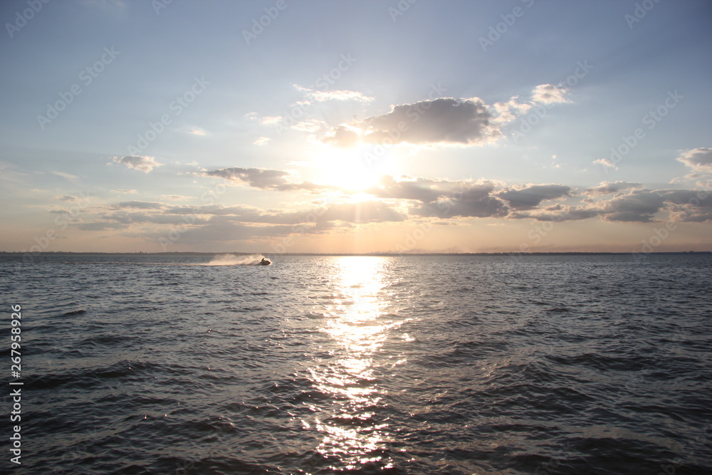 Море Море