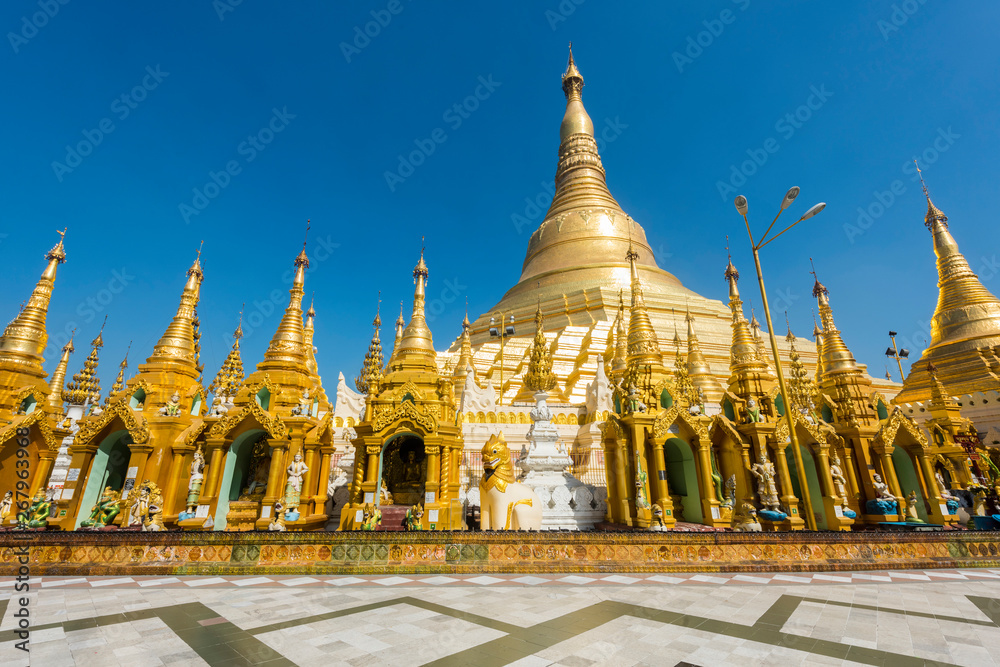 Naklejka premium Shwedagon Paya