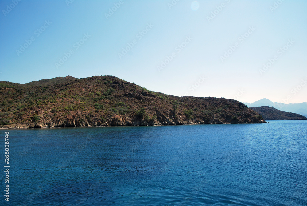 Fototapeta premium Sea and mountains