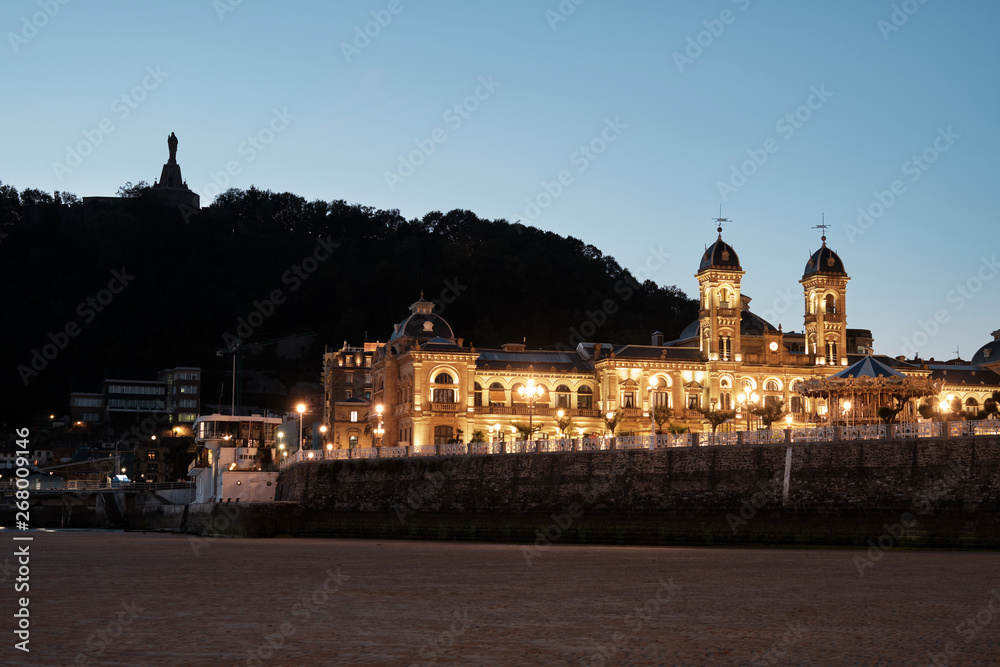 Fototapeta premium San Sebastian City Hall, Spain at dusk