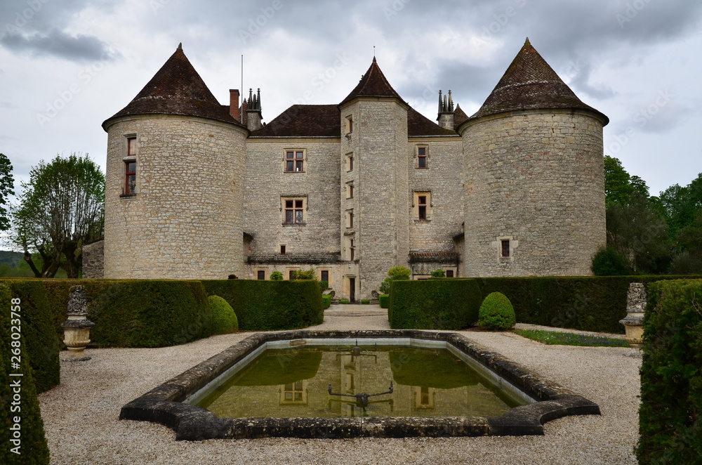 CHÂTEAU LAGREZETTE XVI SIÈCLE CAILLAC LOT FRANCE CHÂTEAU LAGREZETTE XVI SIÈCLE CAILLAC LOT FRANCE