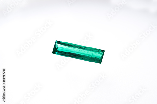 emerald crystals natural and gemstones for jewelry , stone gem green
