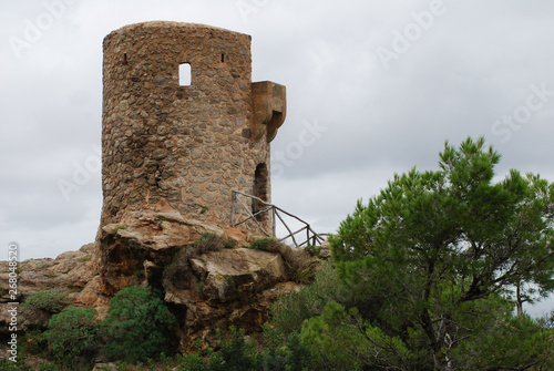 Straße Ma-10 Küstenstraße Torre de Verges Sehenswürdigkeit Top 10 Mallorca der Seelen Ruine Attraktion Spanien Europa  photo