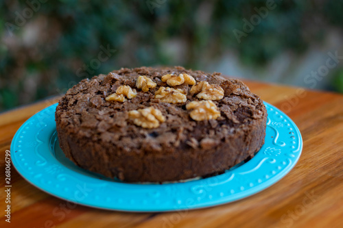 Brownie y nueces con plano desde vista comenzal