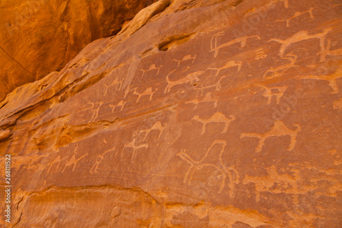Grabados rupestres Nabatéos, Wadi Rum, Jordania, Oriente Medio