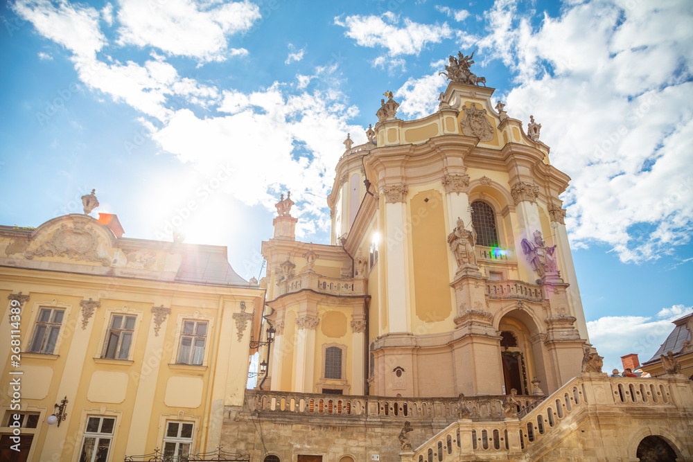 Fototapeta premium George's Cathedral is a baroque-rococo cathedral located in the city of Lviv, the historic capital of western Ukraine.