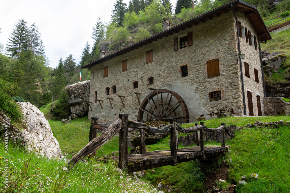 Obraz premium vecchio mulino