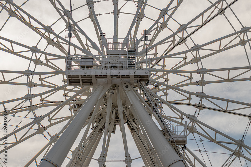 Fototapeta premium grande roue noyau central