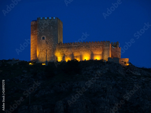 night view of the castle of Jumilla at the top of the mountain