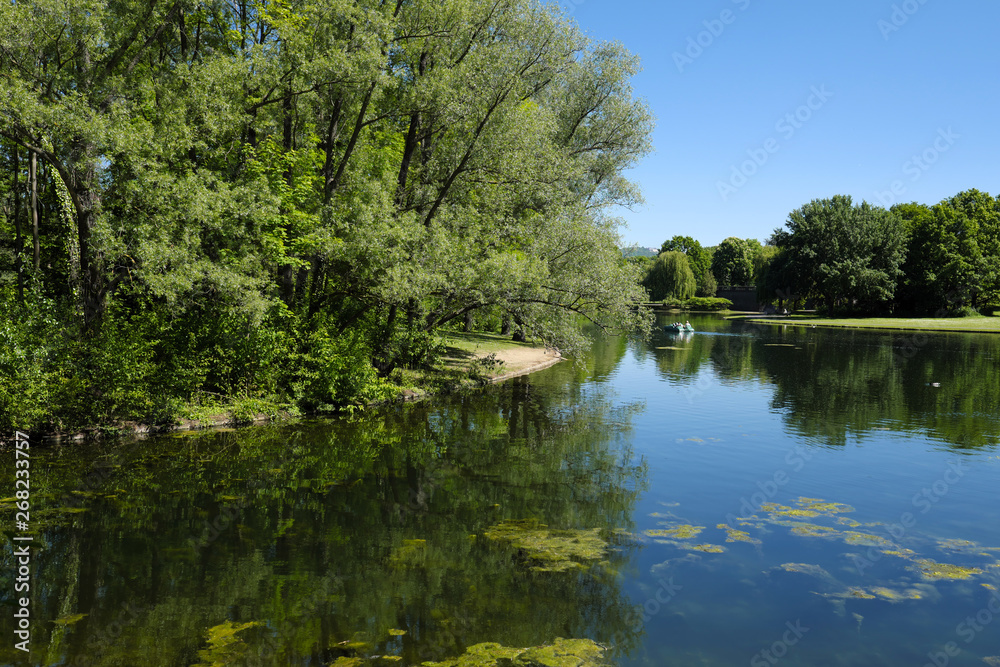 Rheinauensee im Freizeitpark Rheinaue Bonn - Stockfoto Rheinauensee im Freizeitpark Rheinaue Bonn - Stockfoto