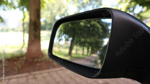 specchietto retrovisore © giuseppe.quattrocchi