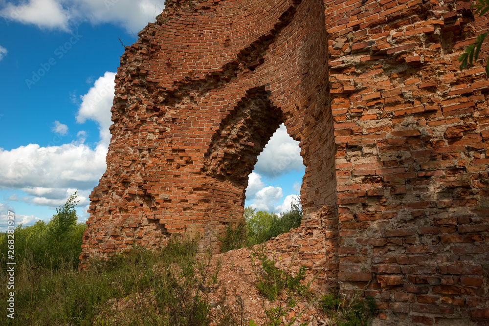 Muravyevskie barracks. The wall of the Ruined Complex of a military settlement of Count A. A. Arakcheev. The complex was built 1818-1825. Located in the Novgorod region